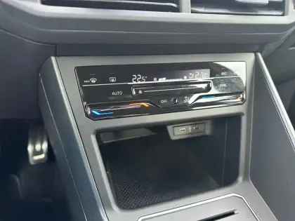 Photo 21 Volkswagen Polo  1.0 TSI 95 S&S DSG7