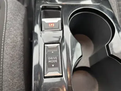 Photo 27 Peugeot 208  Electrique 50 kWh 136ch