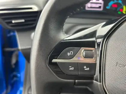 Photo 22 Peugeot 208  Electrique 50 kWh 136ch