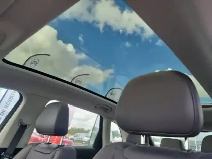 Photo 18 Leapmotor C10  BEV 69.9 kWh - 160 kW