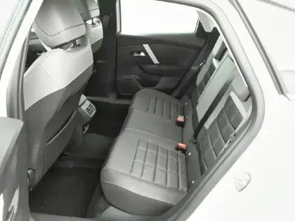 Photo 36 Citroën C4  Hybride 136 e-DCS6