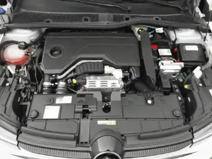 Photo 9 Citroën C4  Hybride 136 e-DCS6