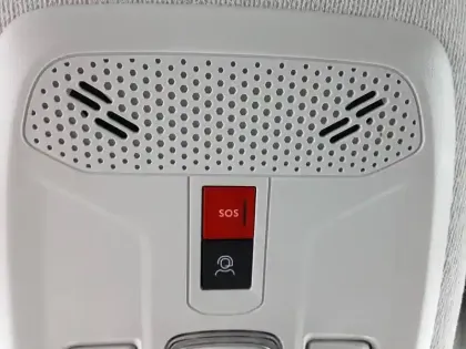 Photo 93 Citroën C4  Hybride 136 e-DCS6