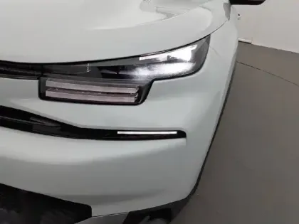 Photo 63 Citroën C4  Hybride 136 e-DCS6