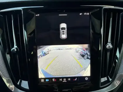 Photo 21 Volvo V60 Gén. II Ph1 NG2 Ultra Style Dark 5