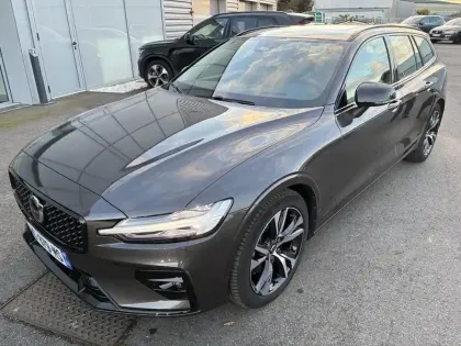 Photo 14 Volvo V60 Gén. II Ph1 NG2 Ultra Style Dark 5
