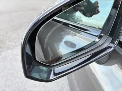 Photo 13 Volvo V60 Gén. II Ph1 NG2 Ultra Style Dark 5