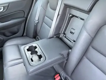 Photo 26 Volvo V60 Gén. II Ph1 NG2 Ultra Style Dark 5