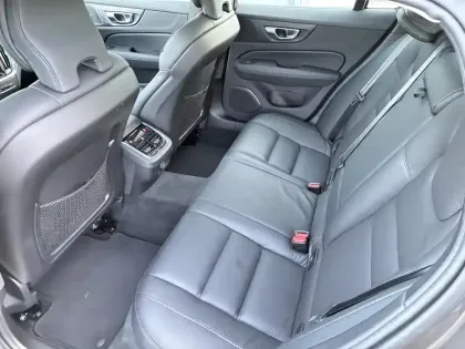 Photo 5 Volvo V60 Gén. II Ph1 NG2 Ultra Style Dark 5