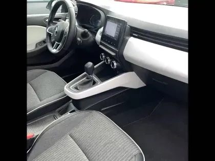 Photo 14 Renault Clio  E-Tech hybride 145