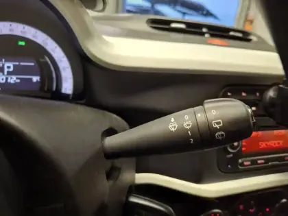 Photo 29 Renault Twingo  III E-Tech