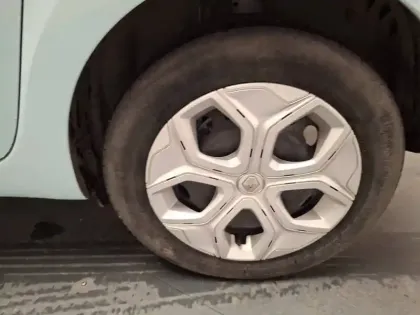 Photo 13 Renault Twingo  III E-Tech