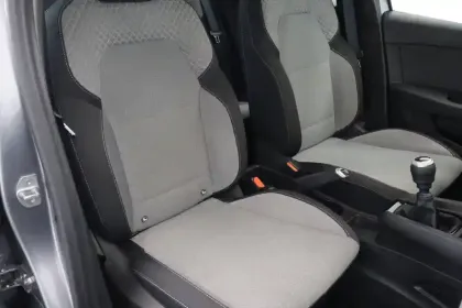 Photo 52 Renault Clio Gén. V (BJA) Ph2 Evolution 5