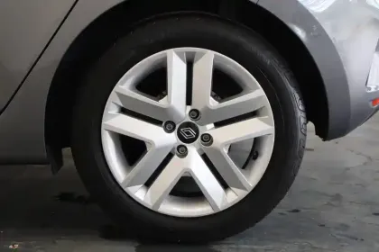 Photo 49 Renault Clio Gén. V (BJA) Ph2 Evolution 5