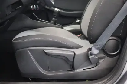 Photo 100 Renault Clio  Eco-G 100 ch GSR2