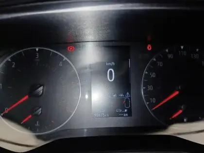 Photo 28 Renault Clio  Blue dCi 100 - 21N