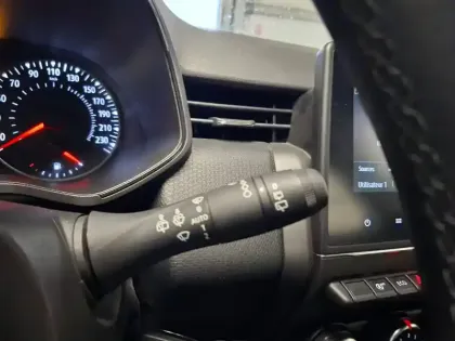 Photo 71 Renault Clio Gén. V (BJA) Ph1 NG Equilibre 5