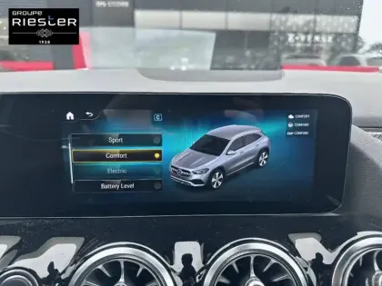 Photo 20 Mercedes GLA  250 e 8G-DCT