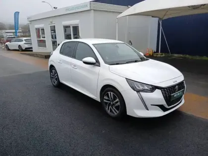 Photo 44 Peugeot 208  BlueHDi 100 S&S BVM6