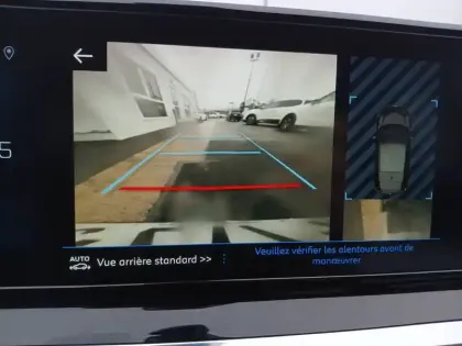 Photo 35 Peugeot 208  BlueHDi 100 S&S BVM6