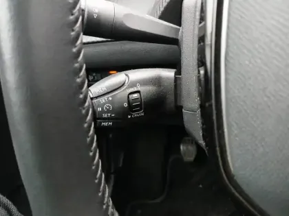 Photo 15 Peugeot 208  BlueHDi 100 S&S BVM6