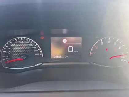 Photo 28 Peugeot 208  PureTech 100 S&S BVM6