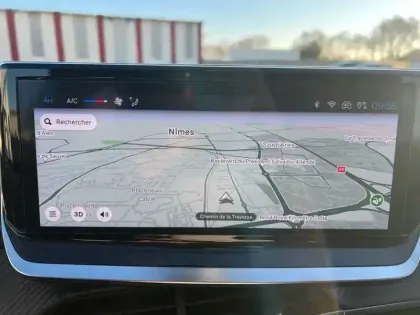 Photo 48 Peugeot 208  PureTech 100 S&S BVM6