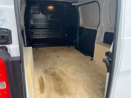 Photo 5 Peugeot Expert  FGN TOLE M ELECTRIQUE 75KWH 136CH