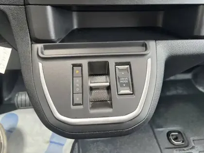 Photo 37 Peugeot Expert  FGN TOLE M ELECTRIQUE 75KWH 136CH