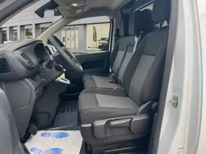 Photo 8 Peugeot Expert  FGN TOLE M ELECTRIQUE 75KWH 136CH