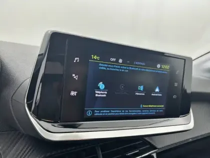 Photo 23 Peugeot 208  Electrique 50 kWh 136ch