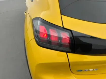 Photo 44 Peugeot 208 Gén. II Ph1 NG Style 5