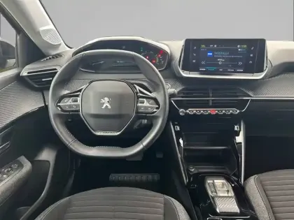 Photo 7 Peugeot 208  Electrique 50 kWh 136ch