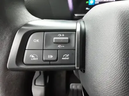 Photo 21 Citroën C4 e- 136 ch Automatique