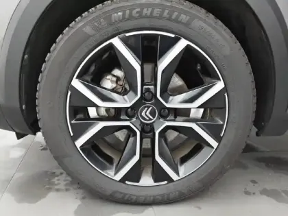 Photo 12 Citroën C4 e- 136 ch Automatique