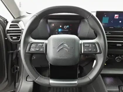 Photo 8 Citroën C4 e- 136 ch Automatique