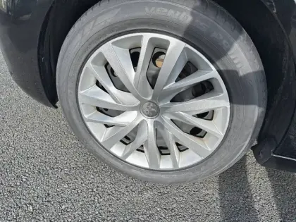 Photo 12 Peugeot 308  BlueHDi 100ch S&S BVM6