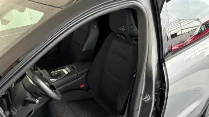 Photo 22 Renault Austral  E-Tech hybrid 200