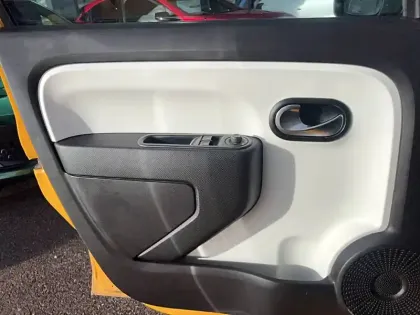 Photo 10 Renault Twingo  III SCe 65