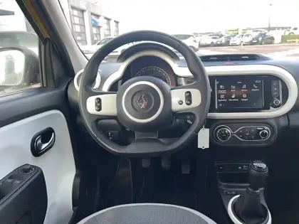 Photo 22 Renault Twingo  III SCe 65
