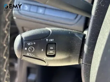 Photo 12 Peugeot 2008  PureTech 110ch S&S BVM6