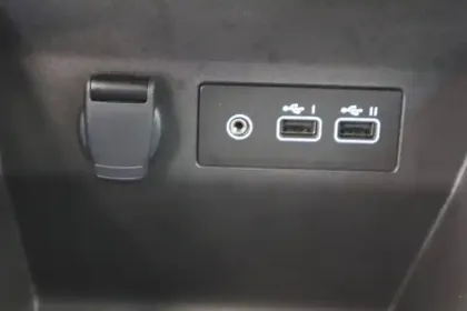 Photo 32 Renault Clio  Eco-G 100 ch GSR2