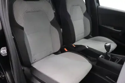 Photo 51 Renault Clio Gén. V (BJA) Ph2 Evolution 5