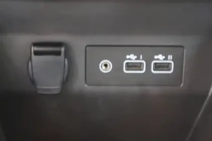 Photo 44 Renault Clio Gén. V (BJA) Ph2 Evolution 5