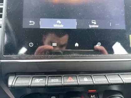 Photo 33 Renault Captur  TCe 100 GPL - 21