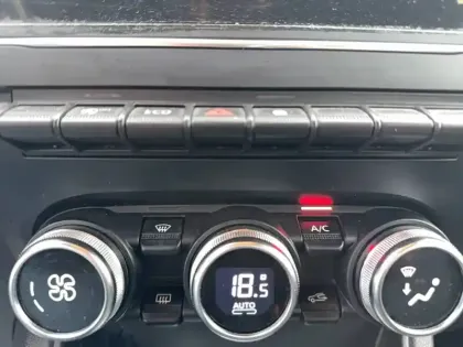 Photo 34 Renault Captur  TCe 100 GPL - 21