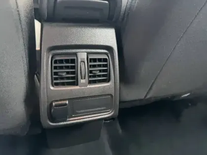 Photo 26 Renault Captur  TCe 100 GPL - 21