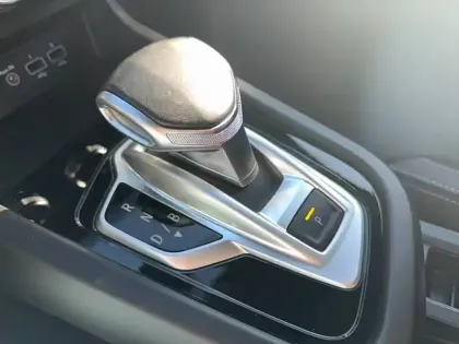 Photo 38 Renault Arkana  E-Tech hybride 145 - 22