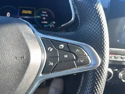 Photo 44 Renault Arkana  E-Tech hybride 145 - 22