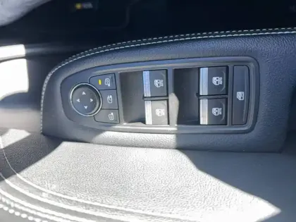 Photo 48 Renault Arkana  E-Tech hybride 145 - 22